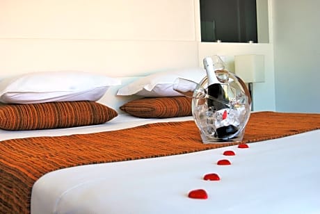 Double Room with Romatic Package