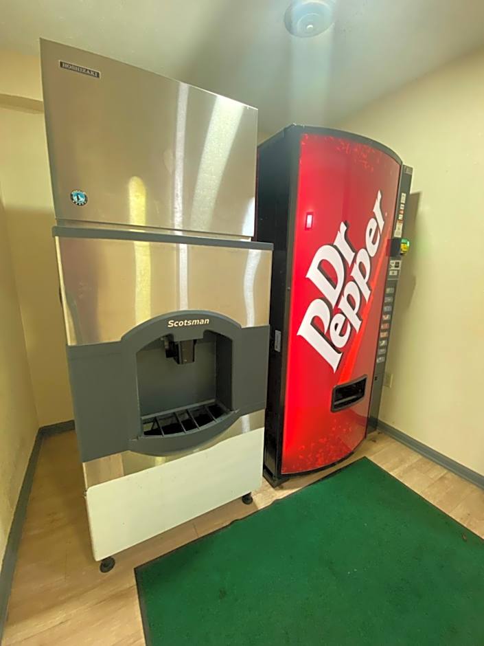 Super 8 by Wyndham Hillsville