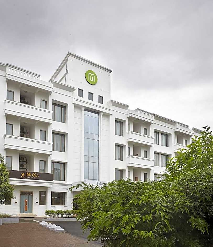 Monday Hotels Mahape