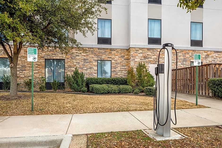 Hampton Inn & Suites Dallas/Plano-East