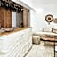 Volcano Luxury Suites Milos - Adults Only