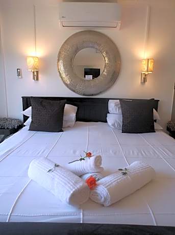 Studio with Dam View