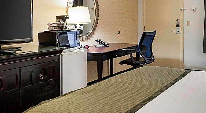 Quality Inn Windsor Mill - Baltimore