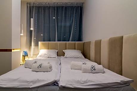 Deluxe Suite with Spa Bath