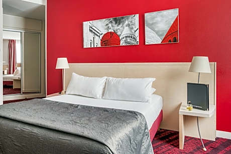 Queen Room - Disability Access