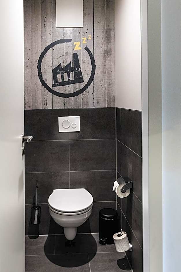 Das Schlafwerk Stuttgart-Nord VOLLDIGITALES HOTEL-SELF-CHECK IN - keine Rezeption-LowBudget-cashless