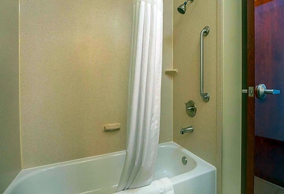 Sleep Inn & Suites Manchester