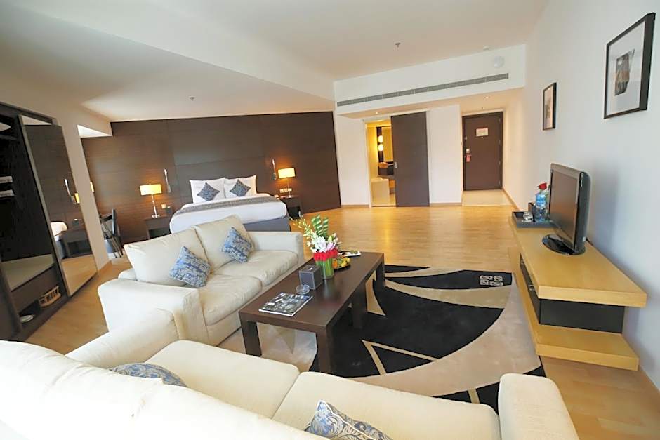Photo 1 of 7 of Avenue Suite