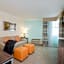 Holiday Inn Express & Suites Nassau By IHG
