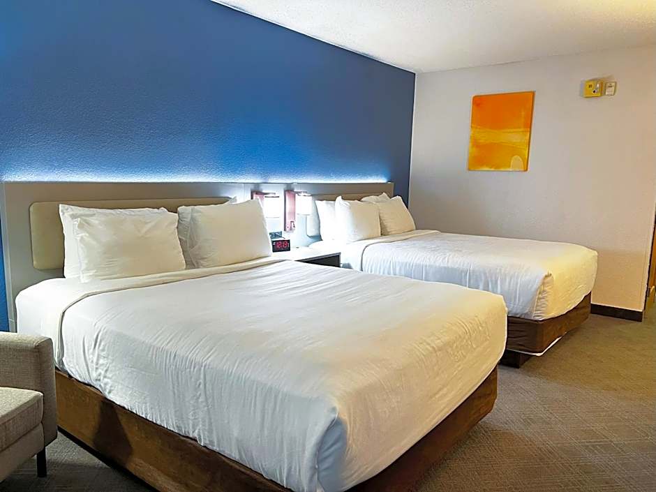 Comfort Inn & Suites Sheboygan I-43