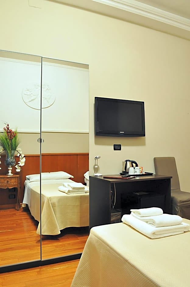 Hotel Twenty Nine