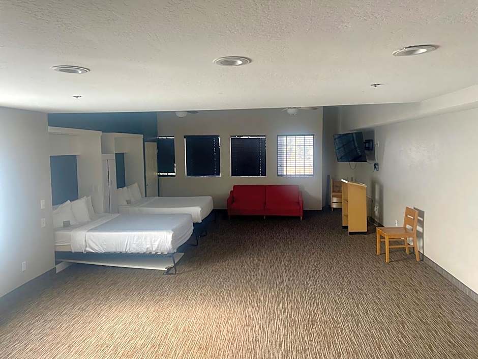 Country Inn & Suites by Radisson, Bakersfield, CA
