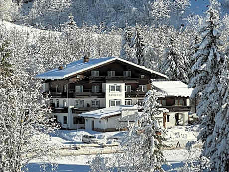 Pension Baranekhof - closest to the Kitzsteinhorn Ski Resort