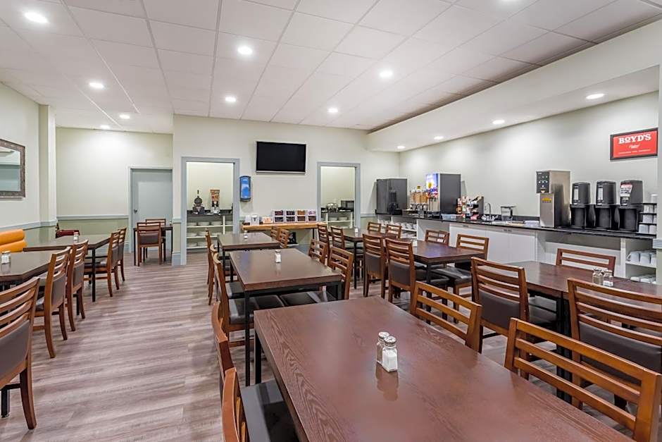 Ramada by Wyndham Hinton