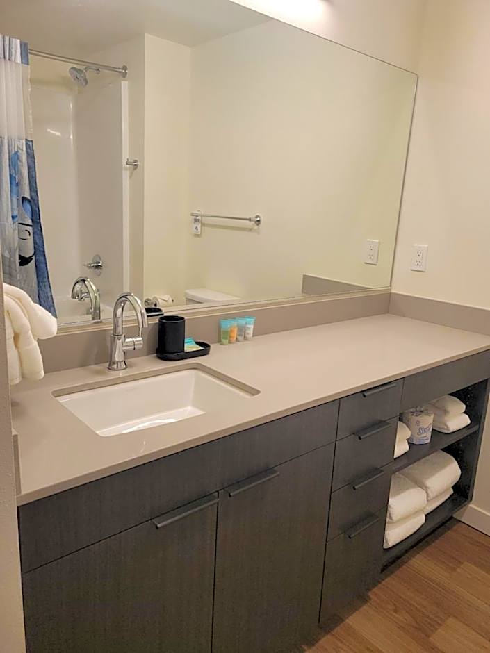 Marina Square Suites