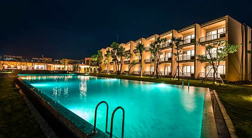 The Gallery Hotel Naiharn