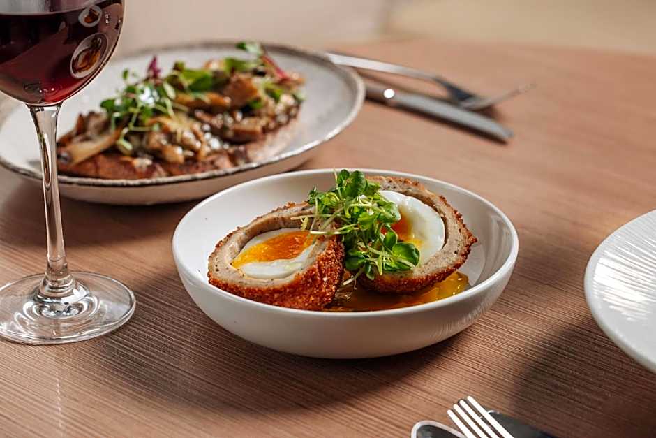 Radisson Blu Hotel, London Tottenham Court Road