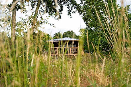 Ecau Lodge - Logement insolite à 30km de Pairi Daiza