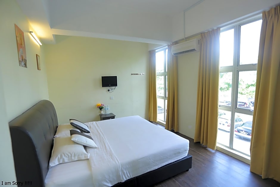 JAM Hotel Kota Warisan Near ERL Salak Tinggi Sepang