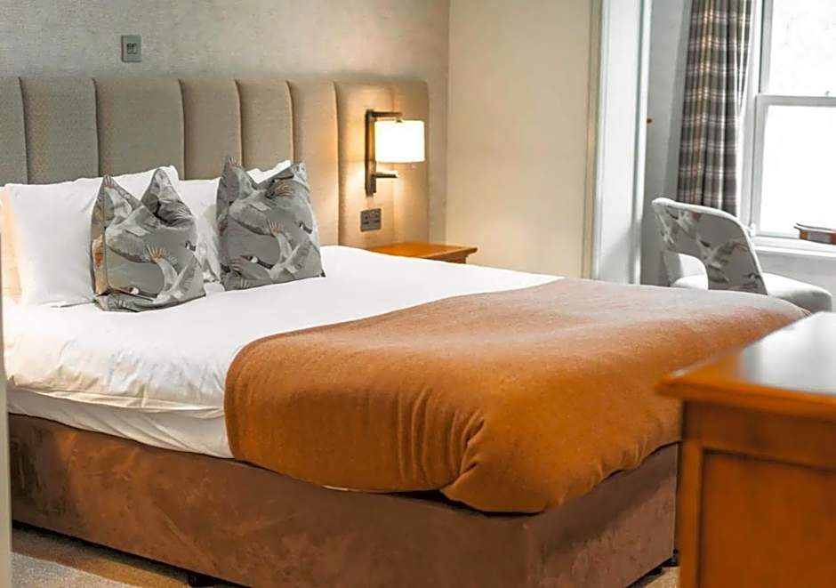 Lakeside Hotel and Spa