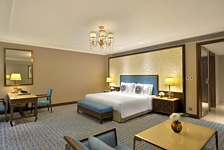 Luxury Grande King Bed