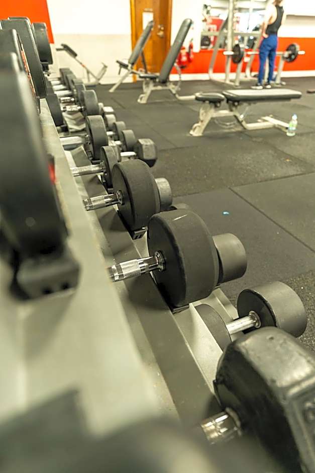 Clayton Hotel Cardiff Lane