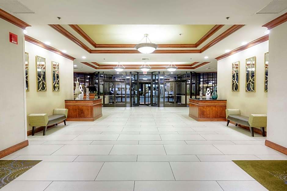 DoubleTree By Hilton Spokane City Center