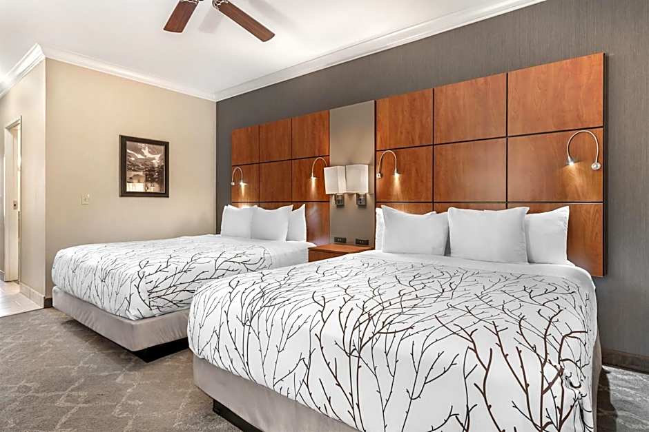 Best Western Plus Silver Saddle Inn