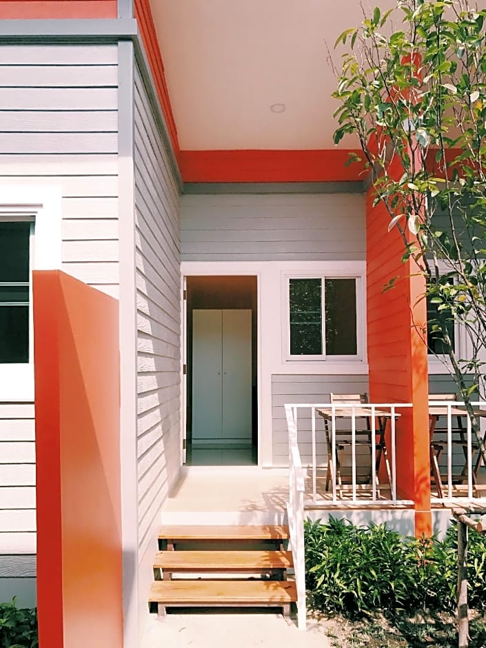 Baanpermsook Impact Muang Thong