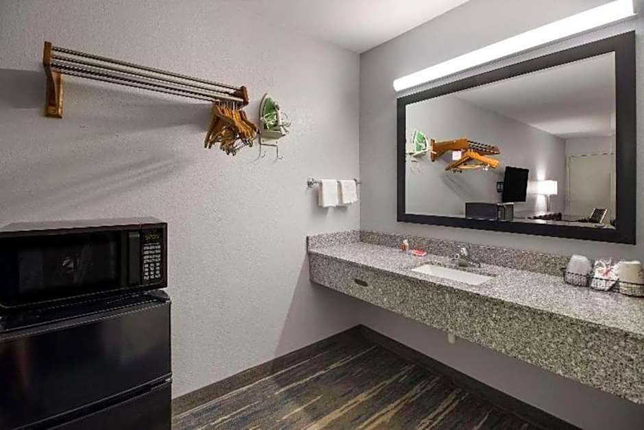 Econo Lodge Martin