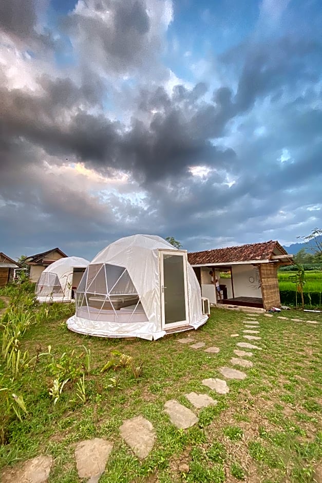 Borobudur Luxury Glamping