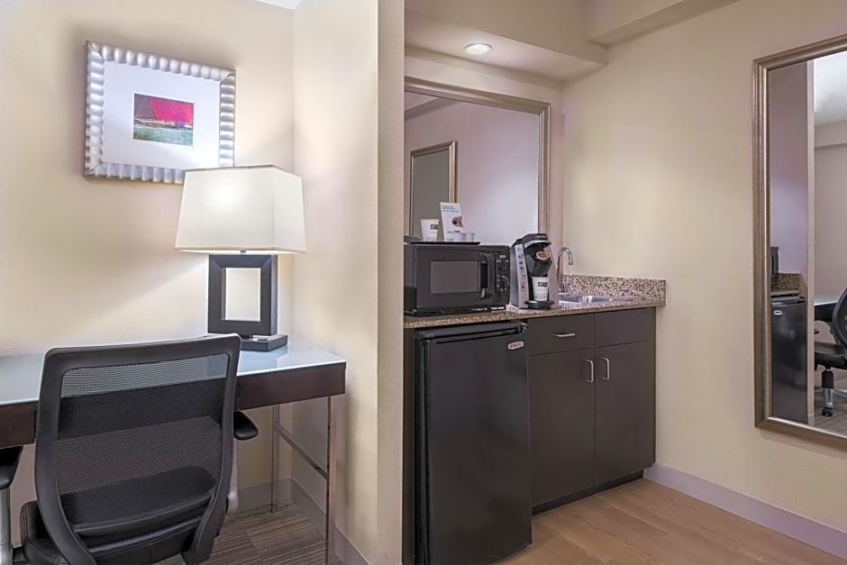 Holiday Inn Express Hotel & Suites Kendall East-Miami