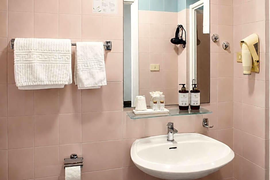 Phi Hotel Ambra