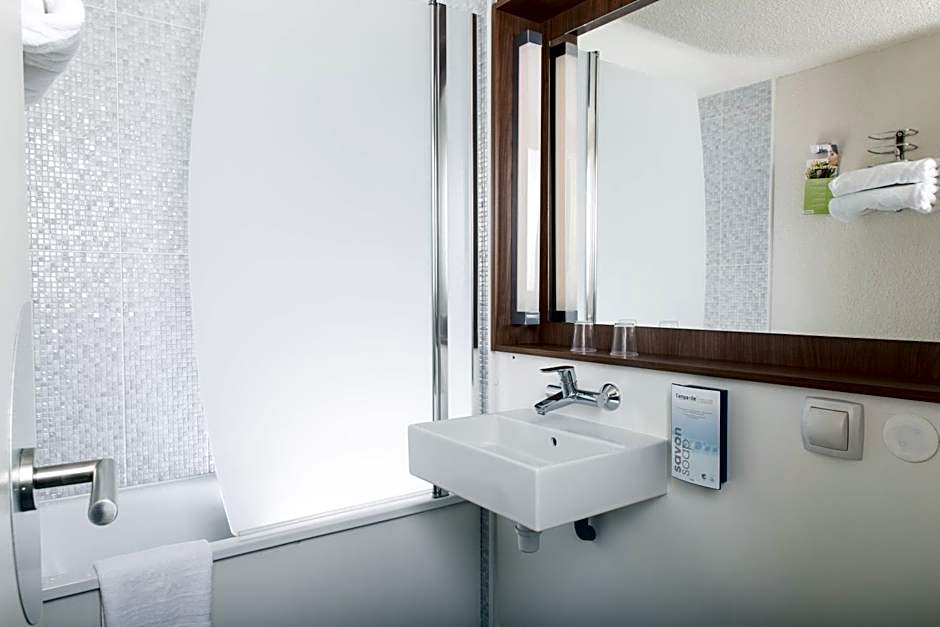 Campanile Cergy Saint Christophe Osny Hotel