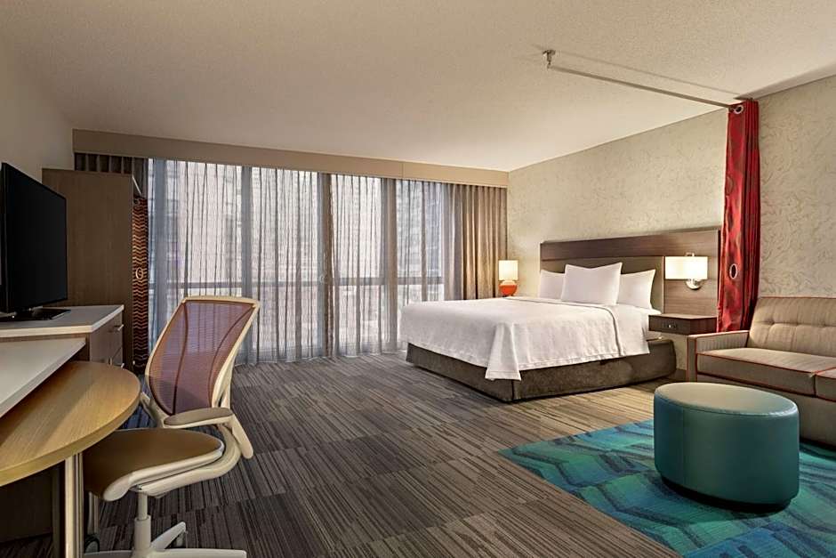 Home2 Suites By Hilton Chicago River North