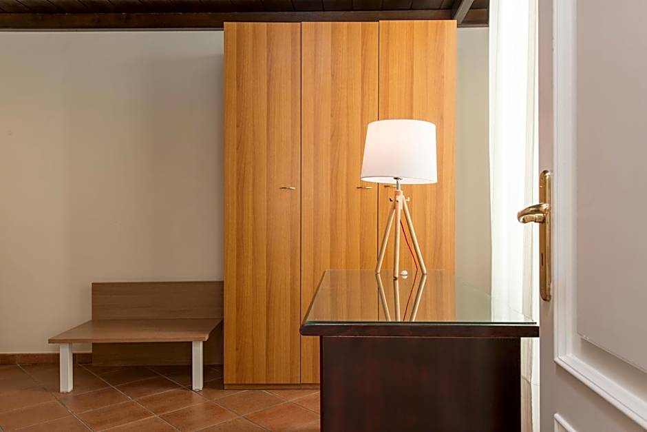 Il Garbino Suite and Apartment