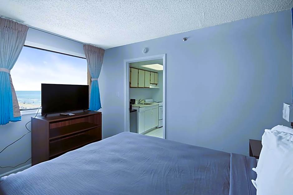 South Seas Ocean Front