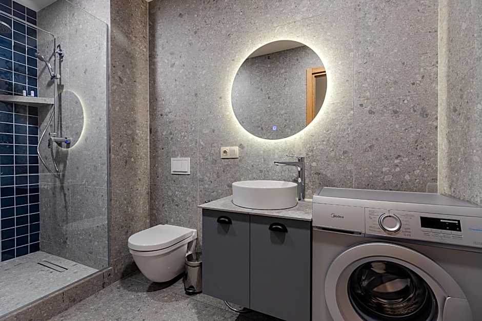 MiraMar Luxury Residences