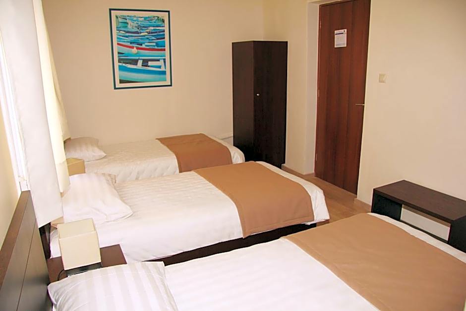 Rea Hotel
