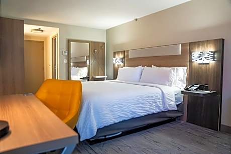 King Suite with Sofa Bed