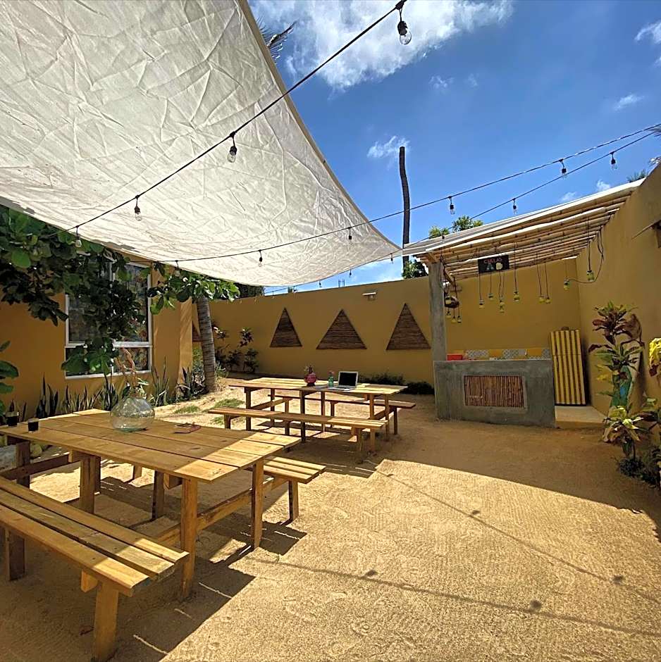 La Palmera Hostel