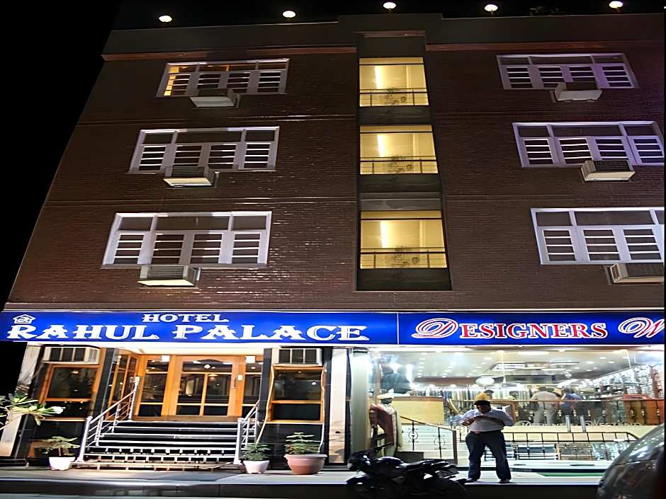 Hotel Rahul Palace