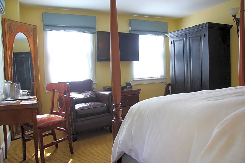 Morris House Hotel - Bed And Breakfast