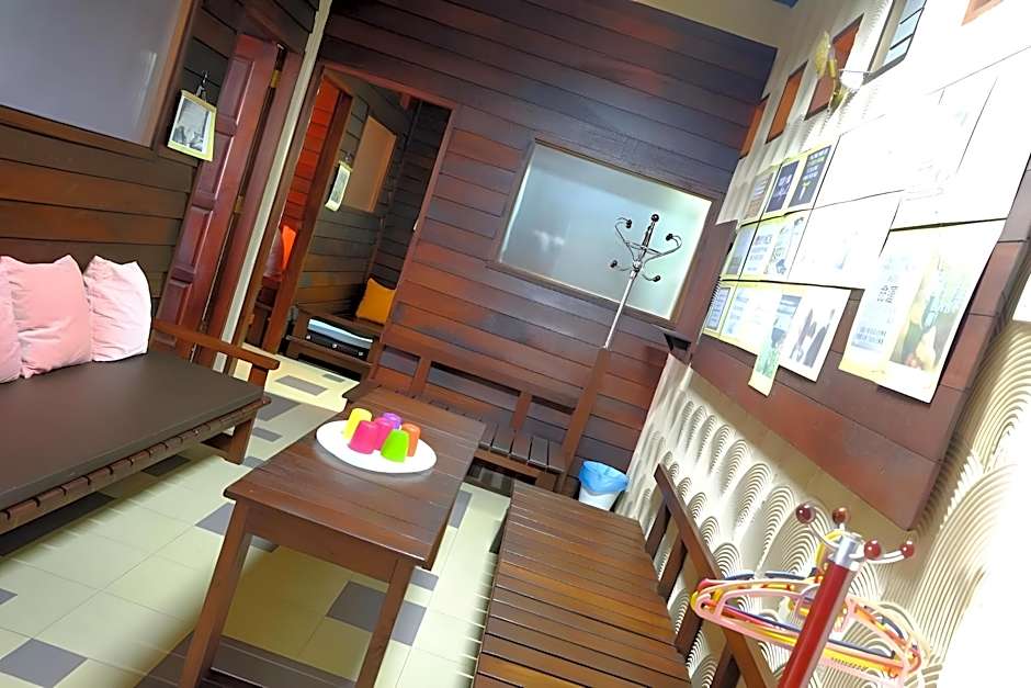 TNT Novelty Vacation House
