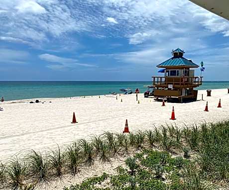 Beachfront condo in Miami!