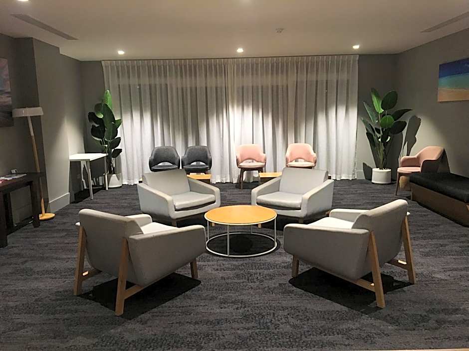 Woodroffe Hotel