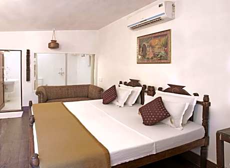 Double or Twin Room with Garden View