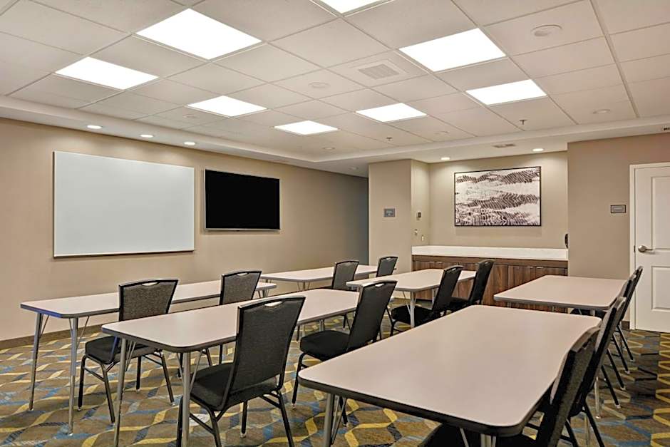 Residence Inn by Marriott Cleveland Airport/Middleburg Heights