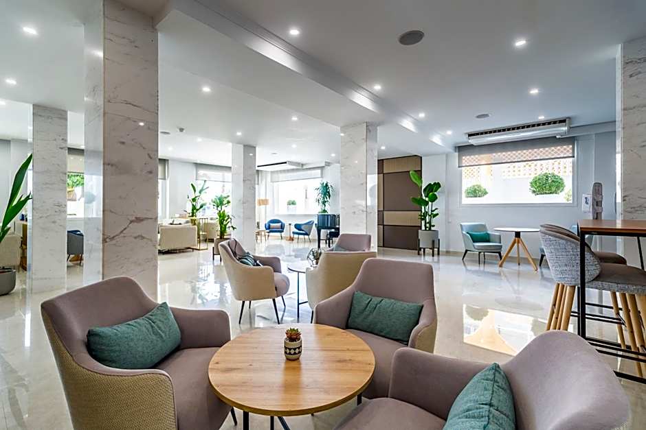 Hotel Las Arenas, Affiliated by Melia