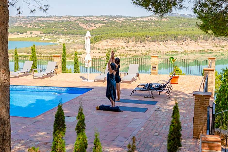 Hotel Rural La Alcanacia